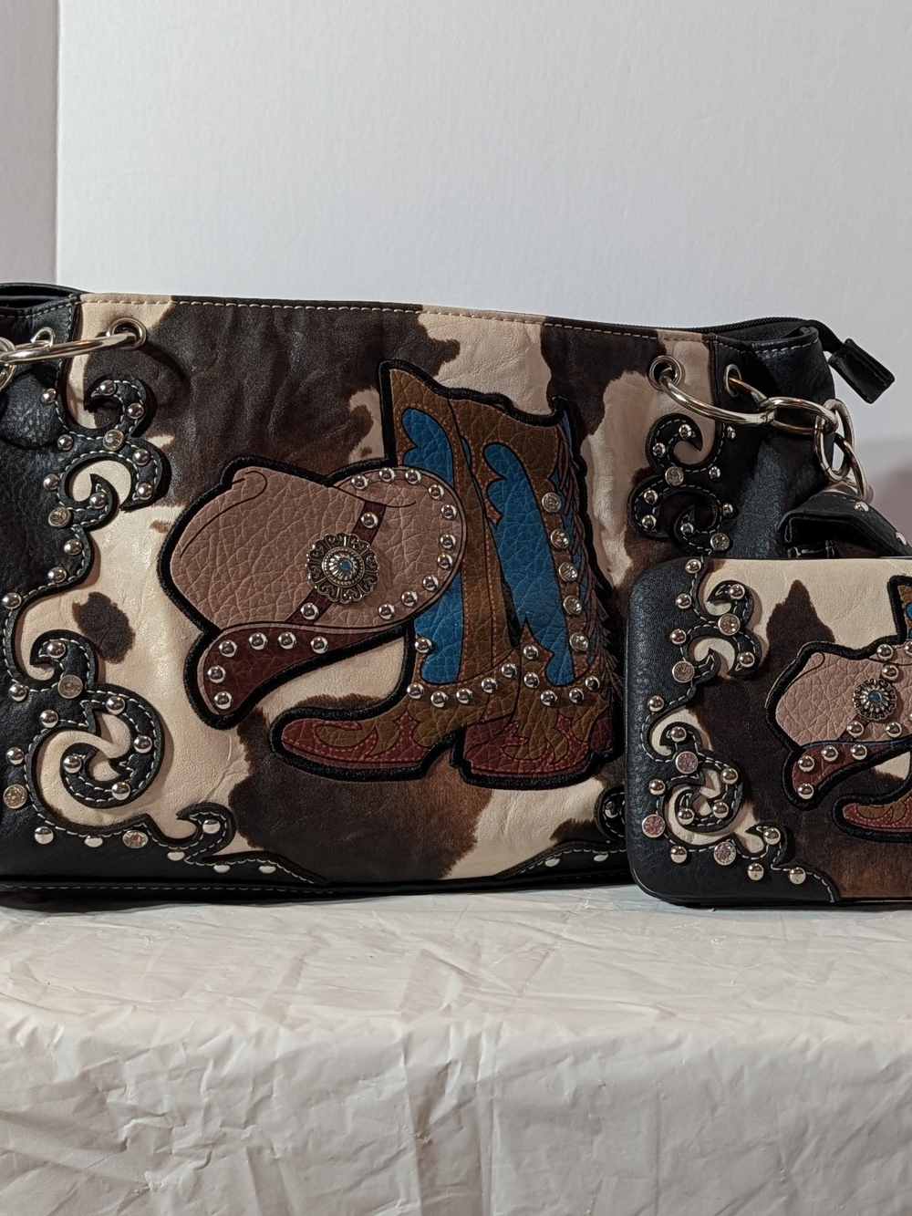 Cowgirl Trendy Cowhide Embellished Western Bag in Black, Tan & Blue w/ Wallet